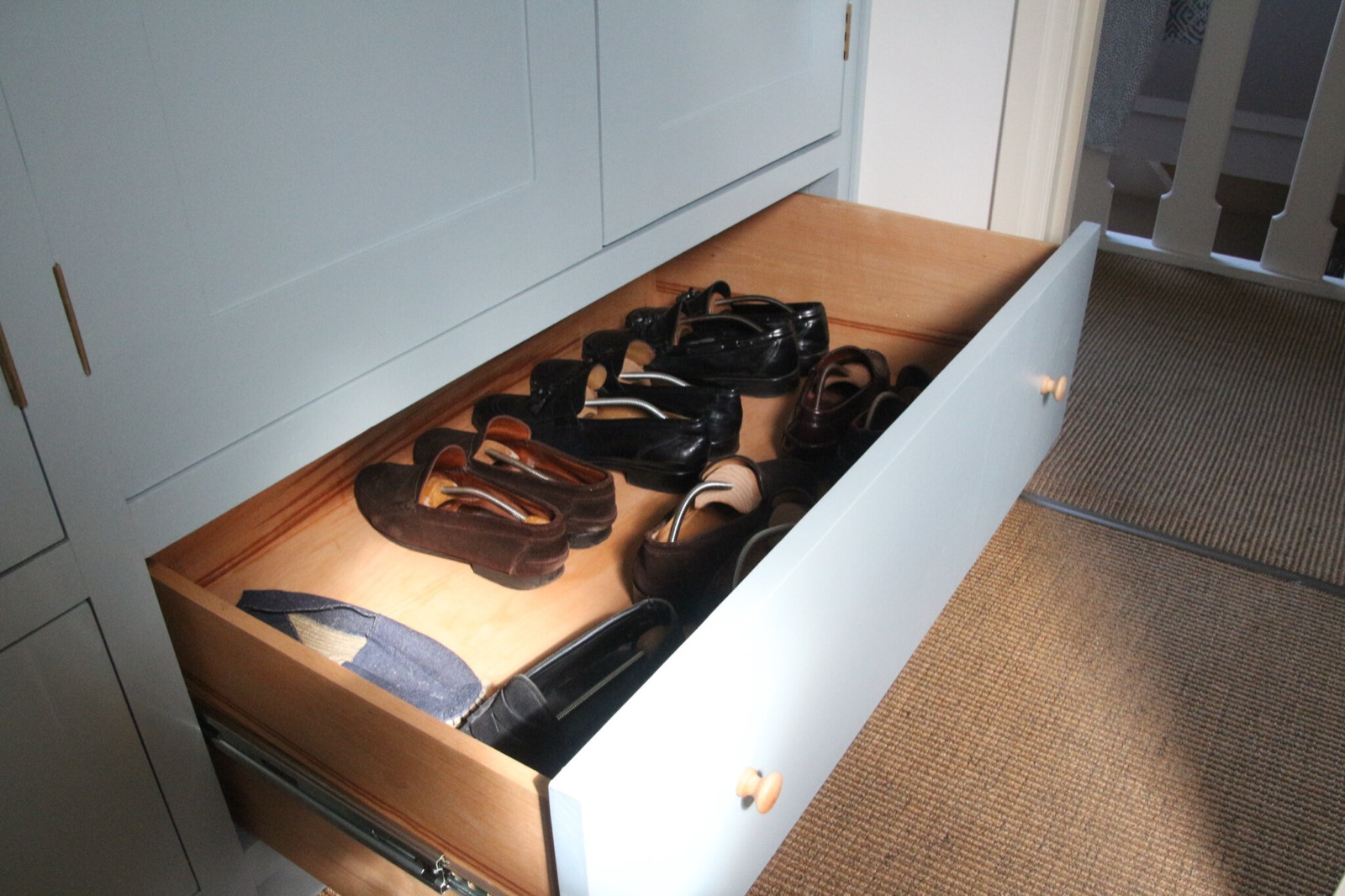 Shoe drawer